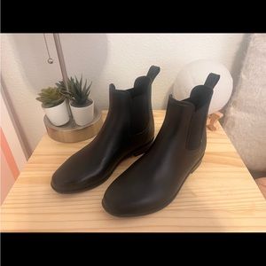 Black Ankle Rain Boots